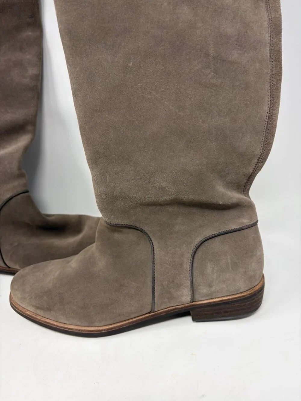 UGG women's Gracen suede knee-high boots 10 grey flat riding zipper
